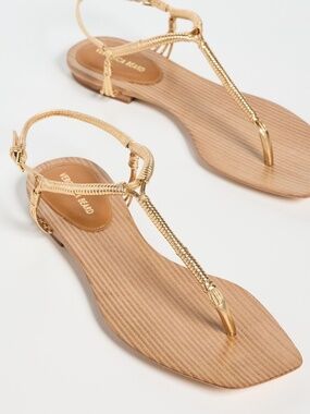 Veronica Beard Amelia T-Strap Thong Metallic Sandal - Size 6.5M